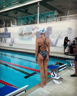 Federica Pellegrini feet photo thumbnail