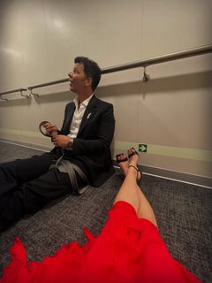 Federica Pellegrini feet photo thumbnail