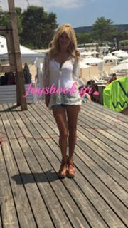 Fei Skorda feet photo thumbnail