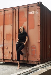 Fei Skorda feet photo thumbnail