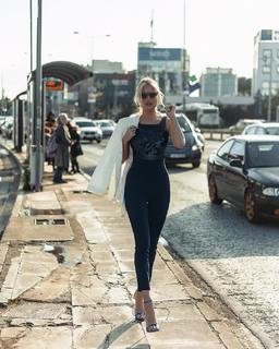 Fei Skorda feet photo thumbnail