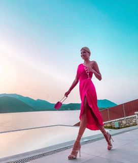 Fei Skorda feet photo thumbnail
