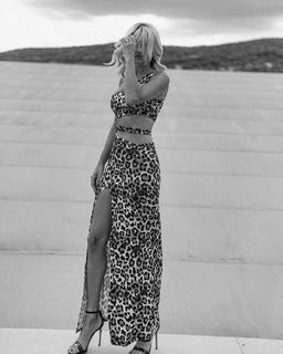 Fei Skorda feet photo thumbnail