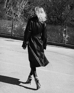 Fei Skorda feet photo thumbnail