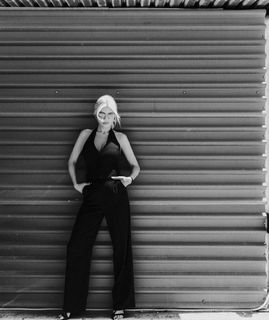 Fei Skorda feet photo 10