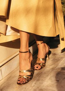 Fei Skorda feet photo 6
