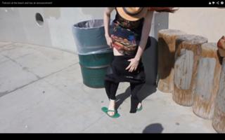 Felicia Day feet photo thumbnail