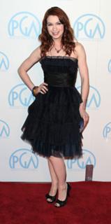 Felicia Day feet photo thumbnail