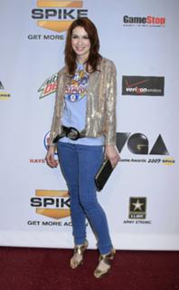 Felicia Day feet photo thumbnail