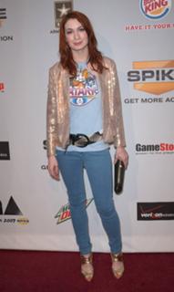 Felicia Day feet photo thumbnail