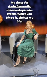 Felicia Day feet photo thumbnail