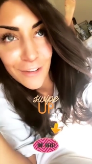 Felicia Lapati feet photo 8