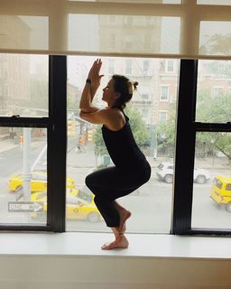 Felicity Huffman feet photo thumbnail