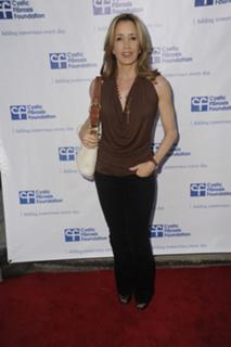 Felicity Huffman feet photo thumbnail