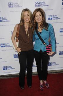 Felicity Huffman feet photo thumbnail