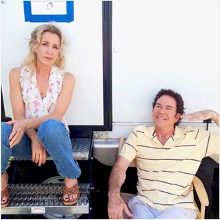 Felicity Huffman feet photo thumbnail