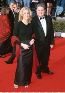 Felicity Huffman feet photo thumbnail