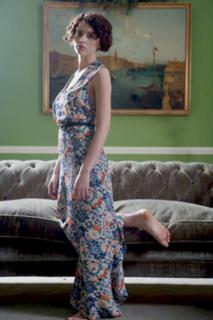 Felicity Jones feet photo thumbnail