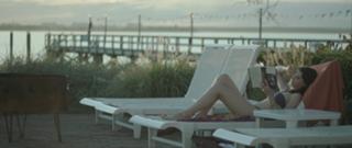 Felicity Jones feet photo thumbnail