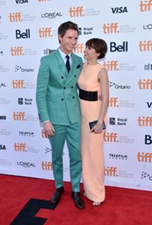 Felicity Jones feet photo thumbnail
