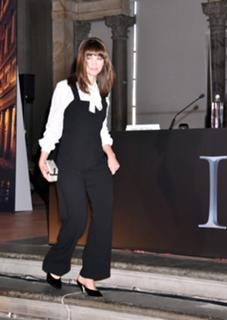 Felicity Jones feet photo thumbnail