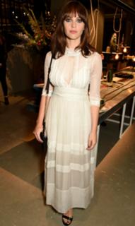 Felicity Jones feet photo thumbnail