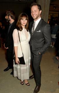Felicity Jones feet photo thumbnail