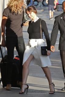Felicity Jones feet photo thumbnail