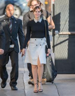 Felicity Jones feet photo thumbnail