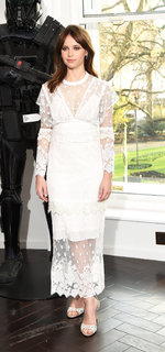 Felicity Jones feet photo thumbnail