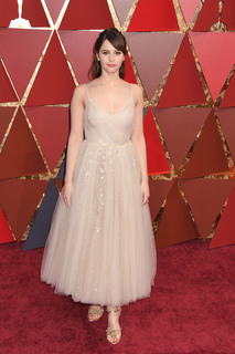 Felicity Jones feet photo thumbnail