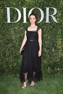 Felicity Jones feet photo thumbnail