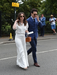 Felicity Jones feet photo thumbnail
