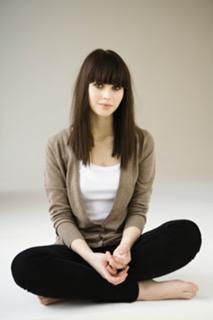 Felicity Jones feet photo thumbnail