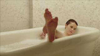Felicity Jones feet photo thumbnail