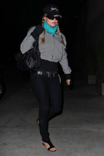 Fergie feet photo thumbnail
