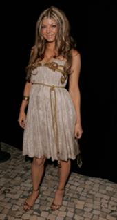 Fergie feet photo thumbnail