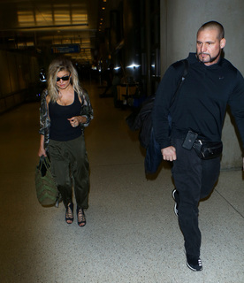 Fergie feet photo thumbnail
