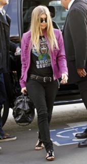 Fergie feet photo thumbnail