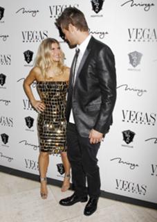 Fergie feet photo thumbnail