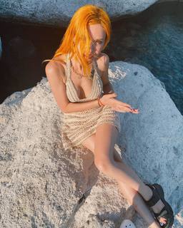 Feride Hilal Akin feet photo 10