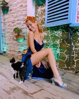 Feride Hilal Akin feet photo 10