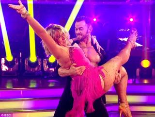 Fern Britton feet photo 6