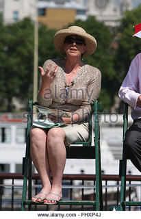 Fern Britton feet photo 2