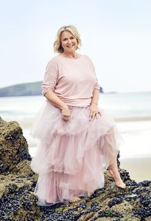 Fern Britton feet photo 1