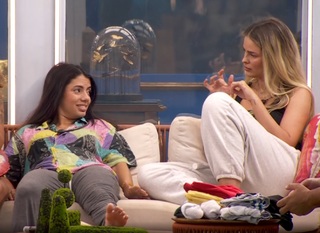 Fernanda Bande feet photo 4