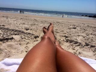 Fernanda Brandao feet photo thumbnail