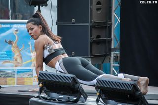 Fernanda Brandao feet photo 6