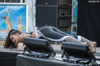 Fernanda Brandao feet photo 4