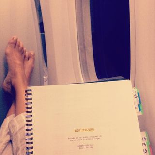 Fernanda Castillo feet photo thumbnail